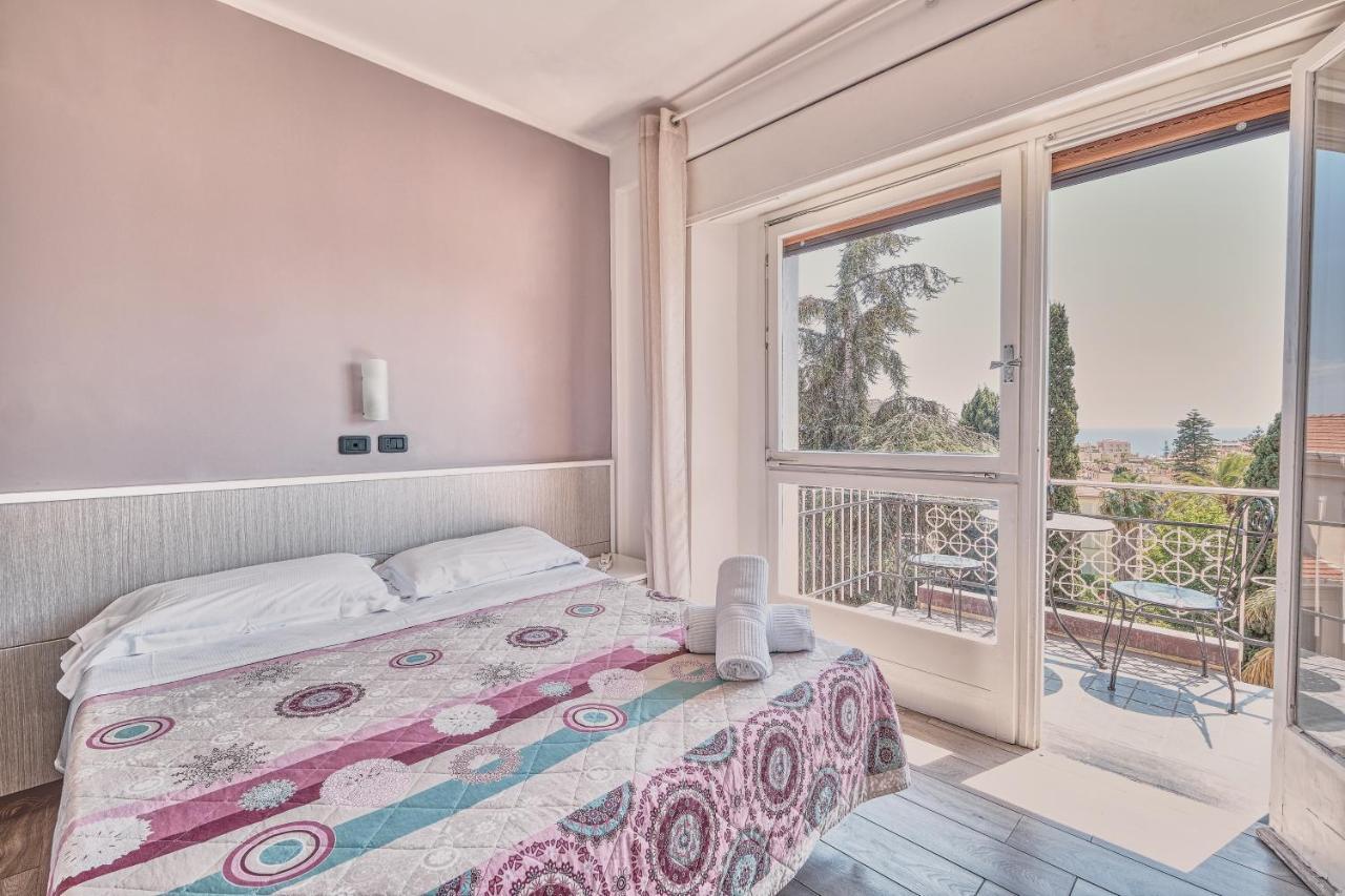 Hotel Astoria Bordighera Exterior photo
