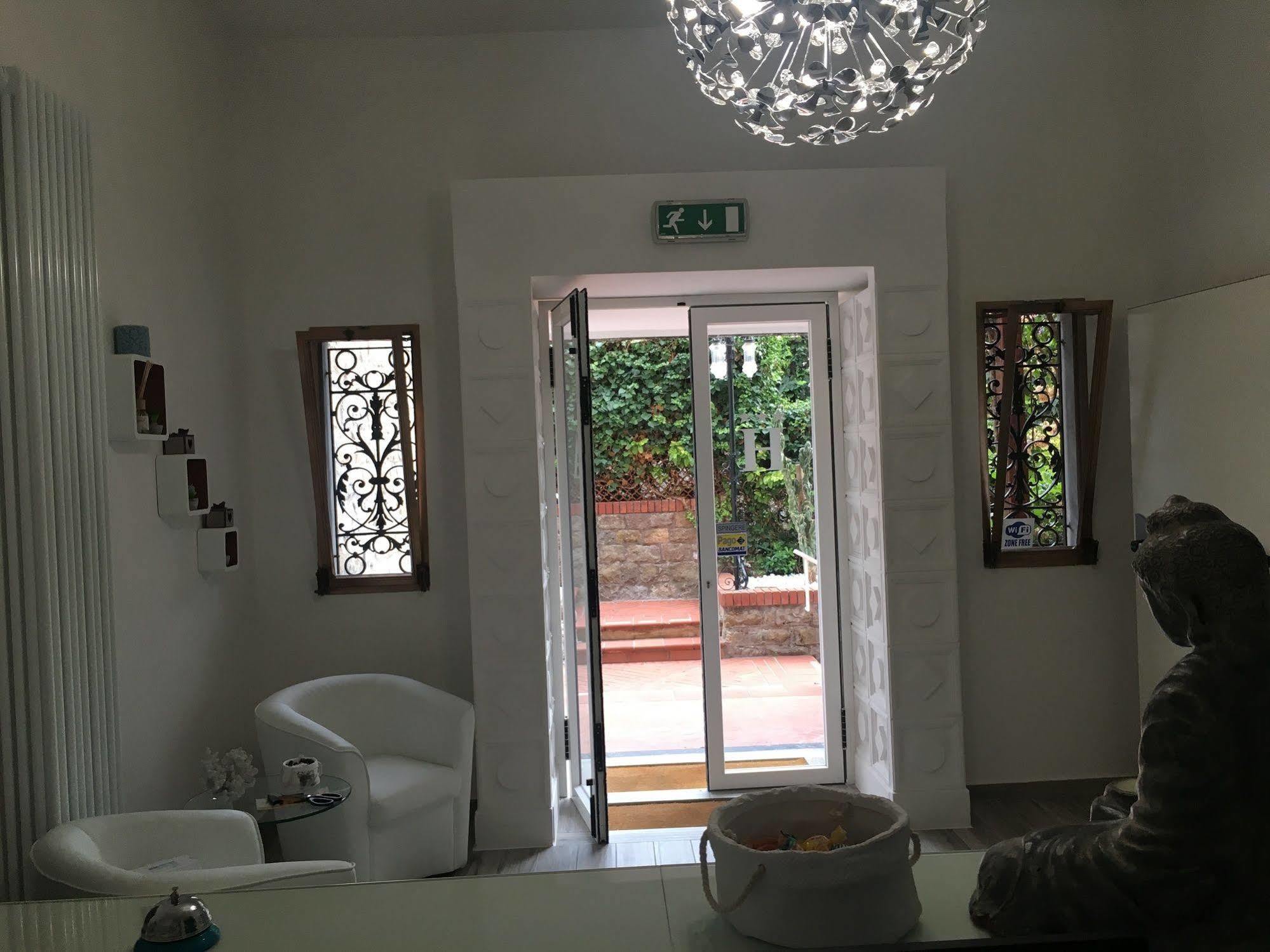 Hotel Astoria Bordighera Exterior photo